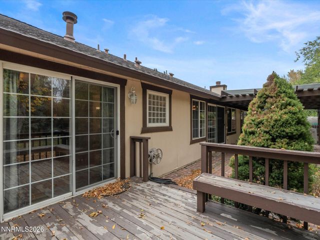 12590 Creek Crest Drive, Reno, NV 89511