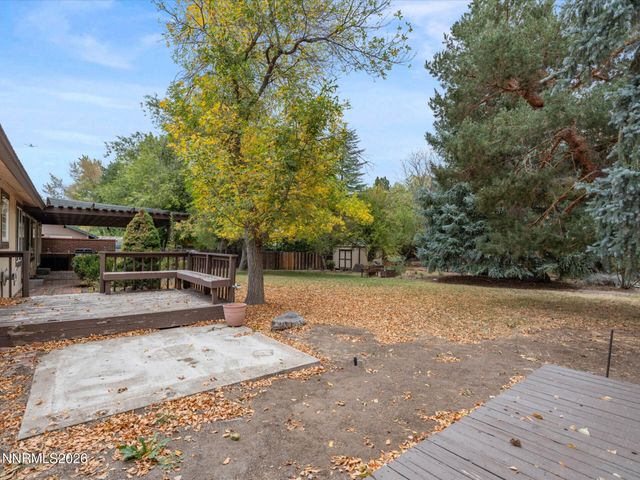 12590 Creek Crest Drive, Reno, NV 89511