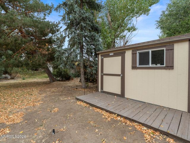 12590 Creek Crest Drive, Reno, NV 89511