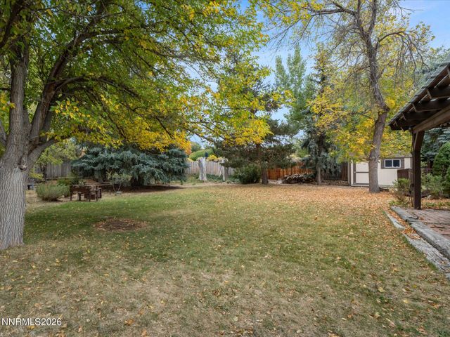 12590 Creek Crest Drive, Reno, NV 89511