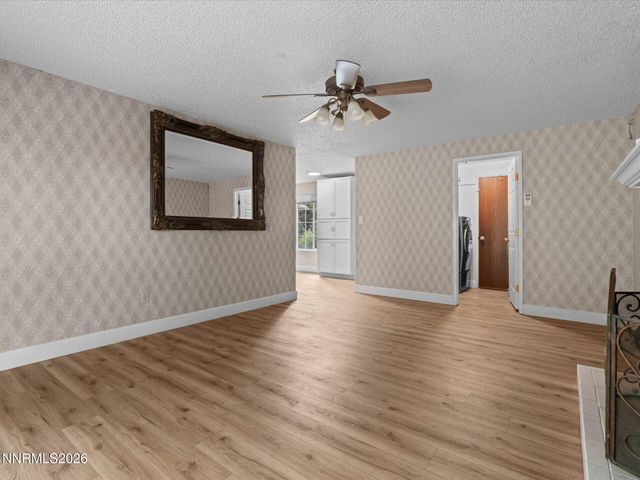 12590 Creek Crest Drive, Reno, NV 89511