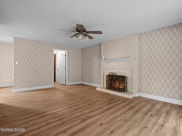 12590 Creek Crest Drive, Reno, NV 89511