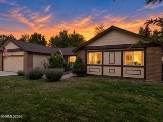 12590 Creek Crest Drive, Reno, NV 89511