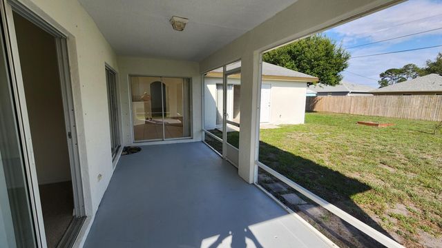 474 SW Namoit Place, Port St. Lucie, Port St Lucie, FL 34953