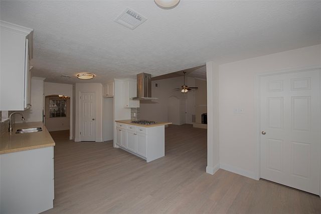 11406 Sagewind Drive, Houston, TX 77089