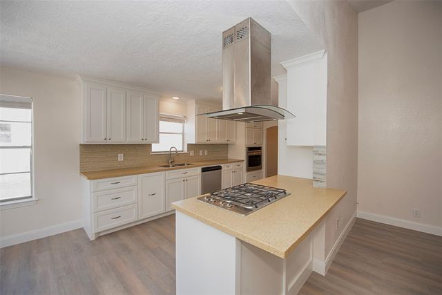 11406 Sagewind Drive, Houston, TX 77089