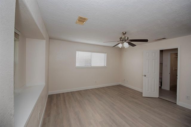 11406 Sagewind Drive, Houston, TX 77089