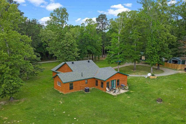 170 County Road 3311, De Berry, TX 75639