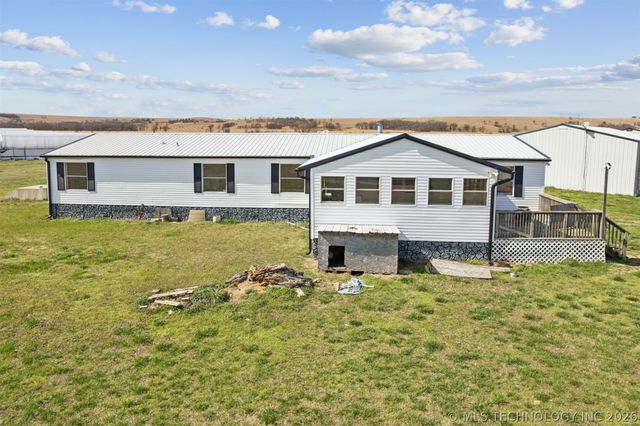 6185 Cypress Road, Henryetta, OK 74437
