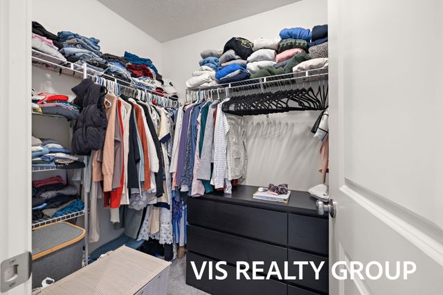 6622 S Square Lane, Rockford, MI 49341