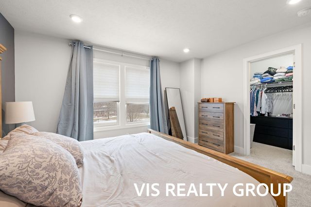 6622 S Square Lane, Rockford, MI 49341