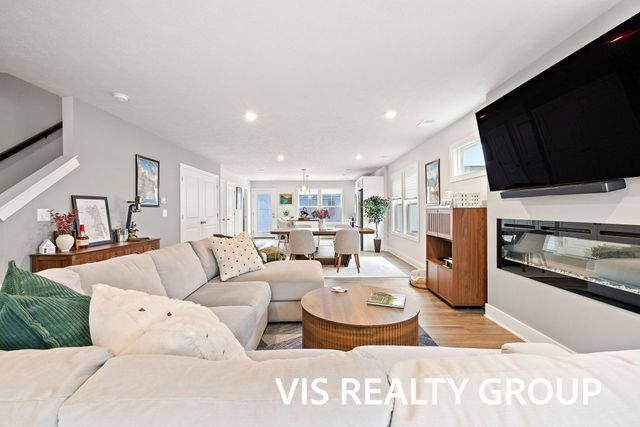 6622 S Square Lane, Rockford, MI 49341