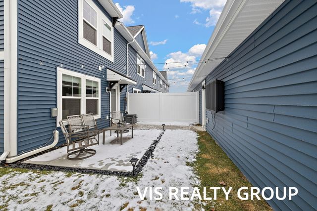 6622 S Square Lane, Rockford, MI 49341