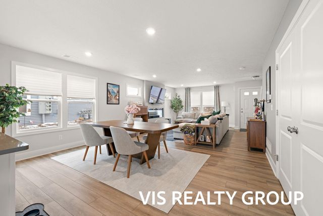 6622 S Square Lane, Rockford, MI 49341