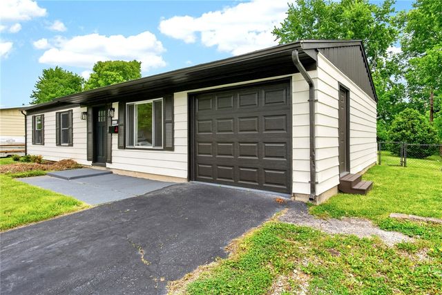 842 Edgewick Road, New Carlisle, OH 45344