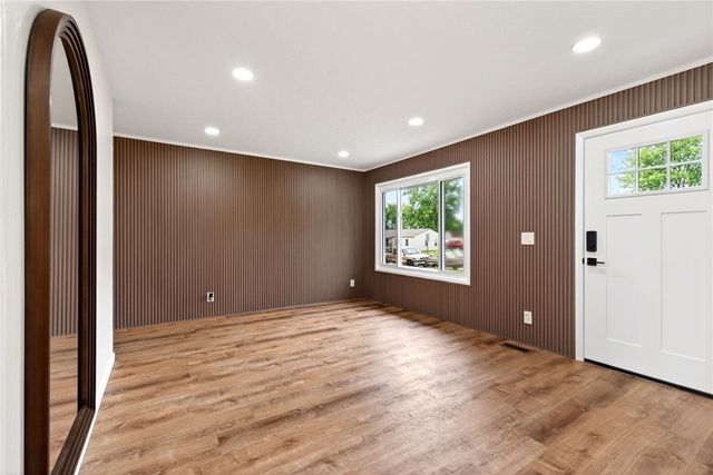 842 Edgewick Road, New Carlisle, OH 45344