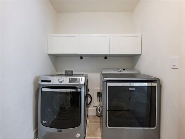 779 Arbor Crowne Drive, Lawrenceville, GA 30045