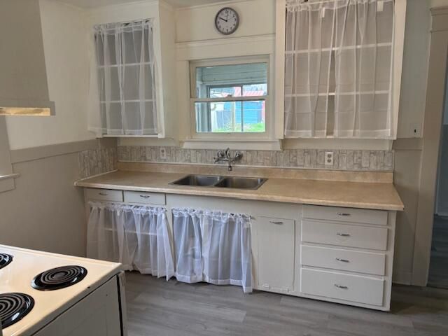 425 N Columbus Avenue, Medford, OR 97501