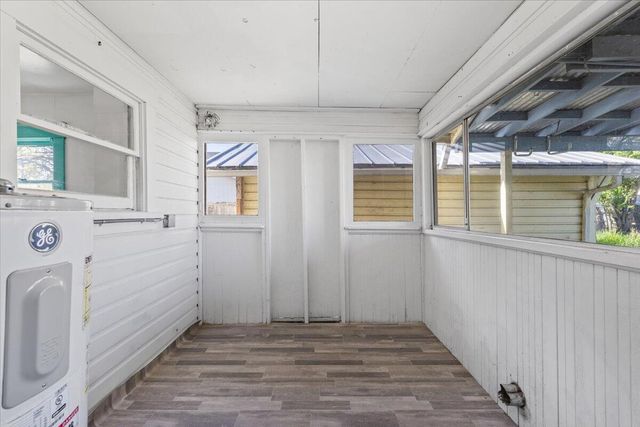 425 N Columbus Avenue, Medford, OR 97501