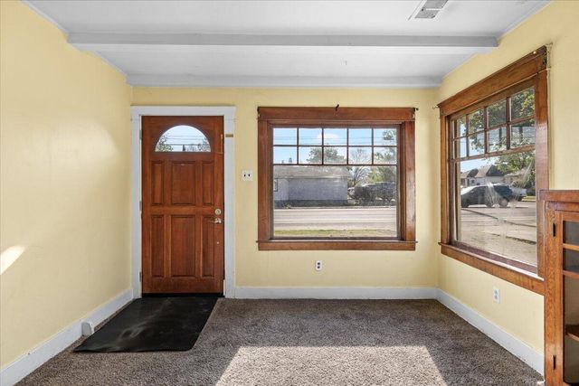 425 N Columbus Avenue, Medford, OR 97501