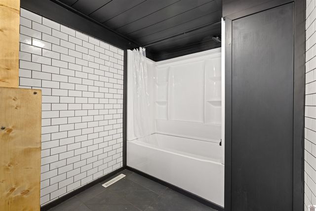 1040 State Route 339 W, Mayfield, KY 42066