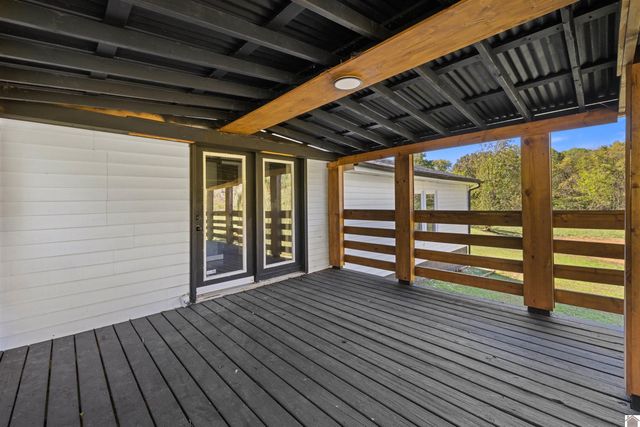 1040 State Route 339 W, Mayfield, KY 42066