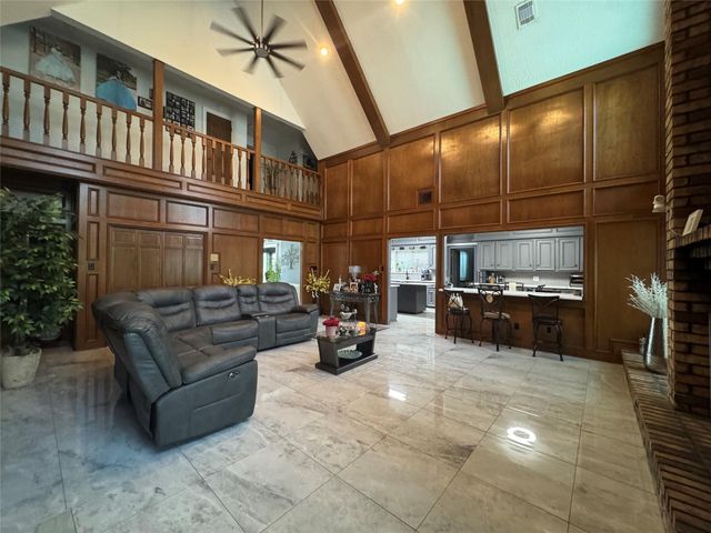 6730 Mossridge Drive, Houston, TX 77069