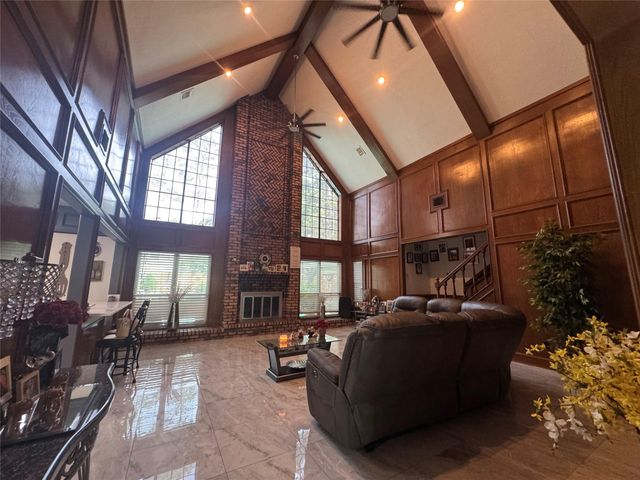 6730 Mossridge Drive, Houston, TX 77069