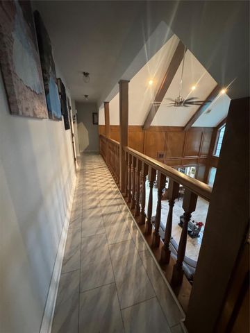 6730 Mossridge Drive, Houston, TX 77069