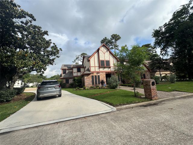 6730 Mossridge Drive, Houston, TX 77069