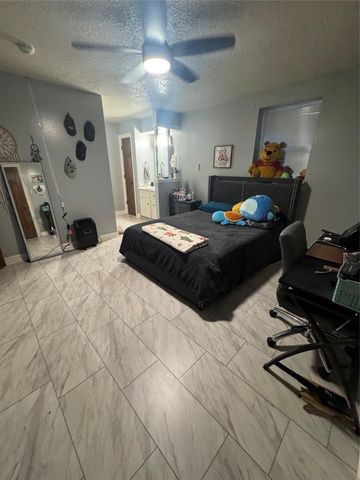 6730 Mossridge Drive, Houston, TX 77069