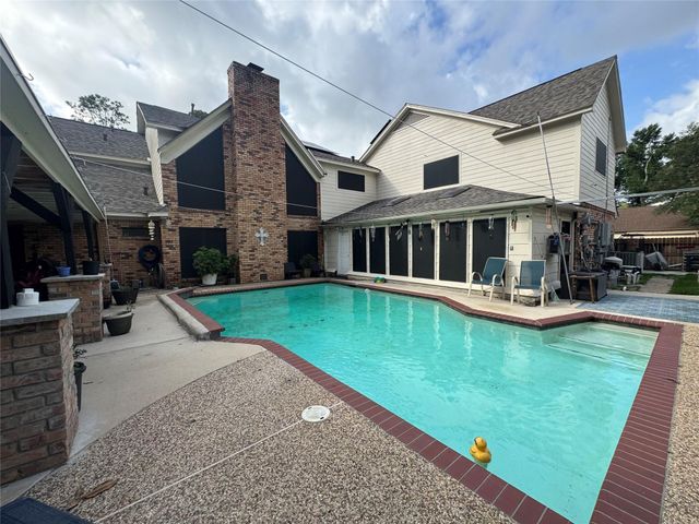 6730 Mossridge Drive, Houston, TX 77069