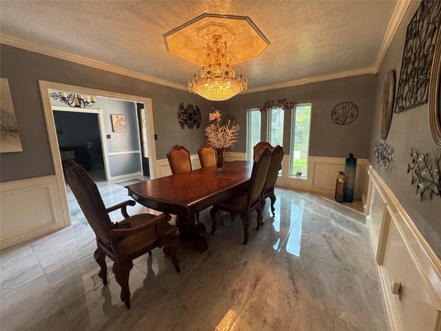 6730 Mossridge Drive, Houston, TX 77069