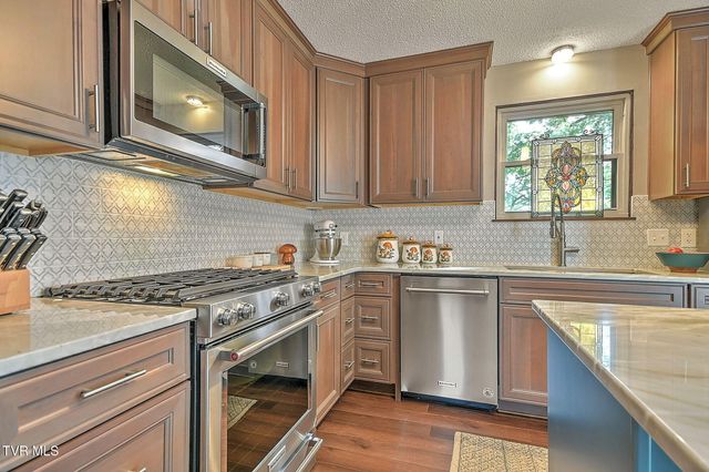 931 Ragle Street, Church Hill, TN 37642