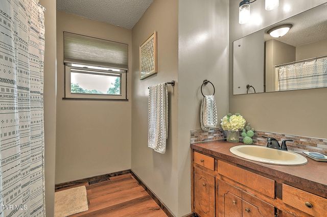 931 Ragle Street, Church Hill, TN 37642