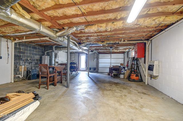 931 Ragle Street, Church Hill, TN 37642