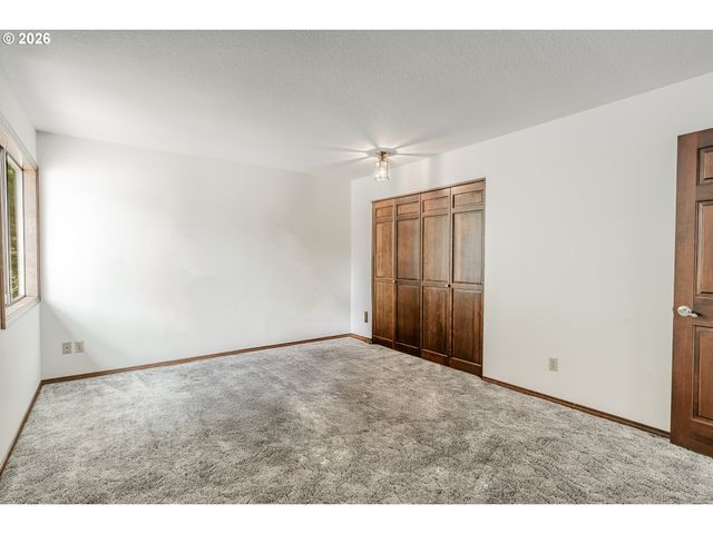 12357 Sw DUCHILLY Ct, Portland, OR 97224