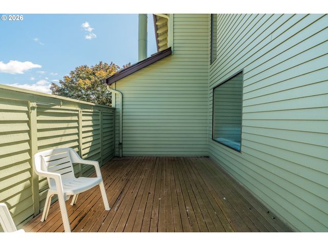 12357 Sw DUCHILLY Ct, Portland, OR 97224