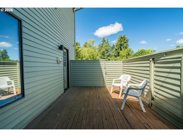 12357 Sw DUCHILLY Ct, Portland, OR 97224