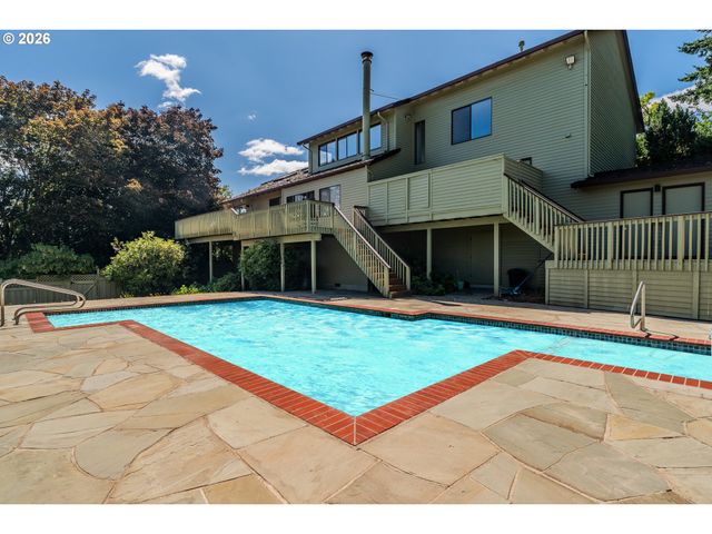 12357 Sw DUCHILLY Ct, Portland, OR 97224