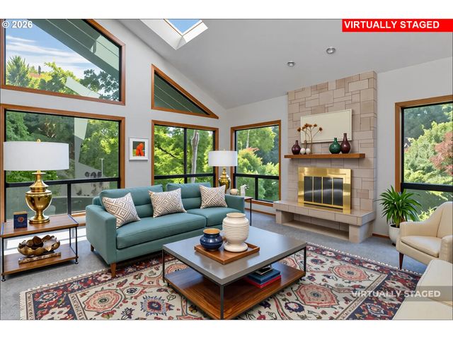 12357 Sw DUCHILLY Ct, Portland, OR 97224