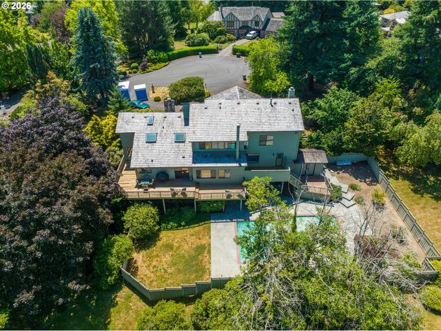 12357 Sw DUCHILLY Ct, Portland, OR 97224