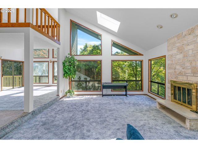 12357 Sw DUCHILLY Ct, Portland, OR 97224