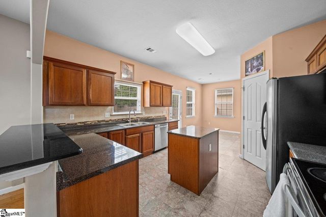 206 Collingwood Lane, Spartanburg, SC 29301