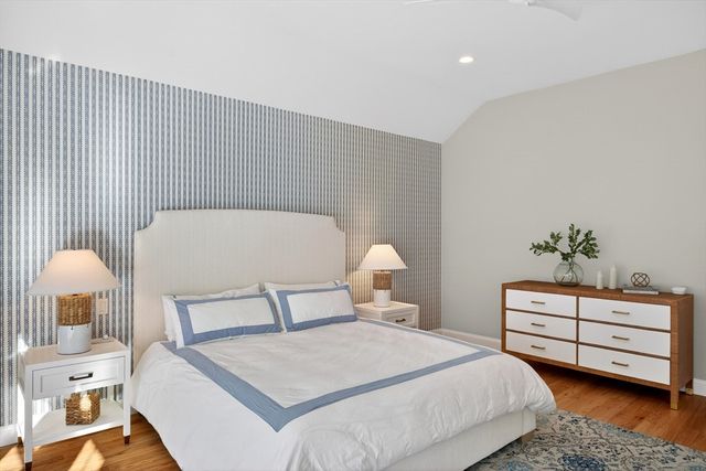 11 Rosewood Circle, Mashpee, MA 02649