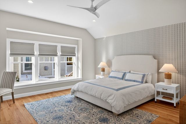 11 Rosewood Circle, Mashpee, MA 02649