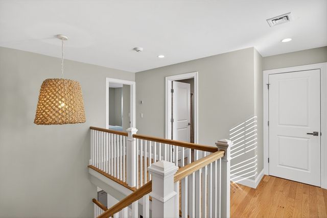 11 Rosewood Circle, Mashpee, MA 02649