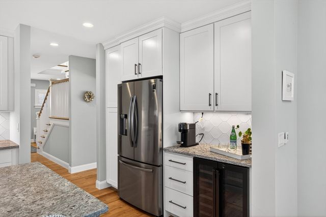 11 Rosewood Circle, Mashpee, MA 02649