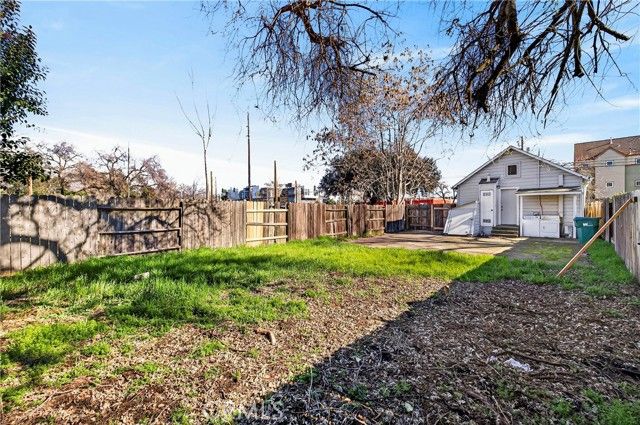 1128 W 5th, Chico, CA 95928