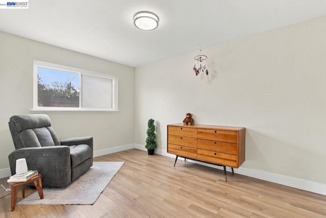 25531 Scripps St, Hayward, CA 94545
